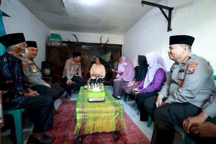 Jum'at Curhat, Kapolda Jatim Sambangi Aspol Ketintang Surabaya