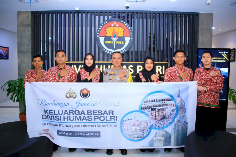 Kadiv Humas Polri Beri Reward Umroh Kepada Anggota