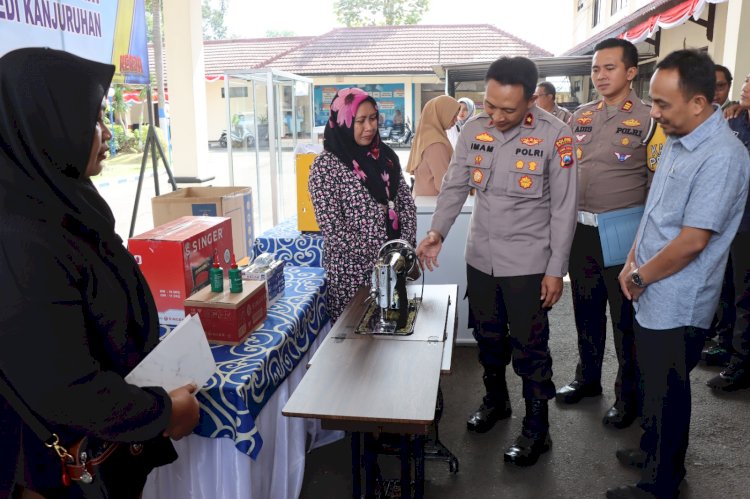 Polres Malang Salurkan Bantuan UMKM untuk Keluarga Peristiwa Kanjuruhan Asal Probolinggo dan Pasuruan