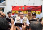 Satgas-Pangan-Polres-Malang-dan-Disperindag-Gelar-Operasi-Pasar-Murah,-Harga-Beras-Berangsur-Turun