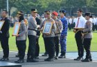 Kapolda-Jatim-Beri-Penghargaan-untuk-366-Anggota-dan-Masyarakat-Berprestasi