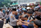 Polres-Situbondo-Bersama-Insan-Pers-Berbagi-Takjil-Ratusan-Bungkus-Habis-Dalam-10-Menit