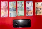 Polres-Mojokerto-Amankan-Tersangka-Pengedar-Narkoba-Sita-17,69-Gram-Sabu
