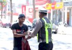 Susuri-Jalanan-Kota,-Satlantas-Polres-Gresik-Tebar-Kebaikan-Lewat-Jumat-Berkah-Berbagi