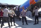 Bantuan-Kapolri-Tiba-di-Labuan-Bajo,-Logistik-Disiapkan-untuk-Warga-Terdampak-Gempa-Flores