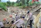 Saat-Galodo-Menerjang-Solok,-Polri-Hadir-Melayani:-SAR-Dikerahkan,-Mapolres-Jadi-Tempat-Pengungsian