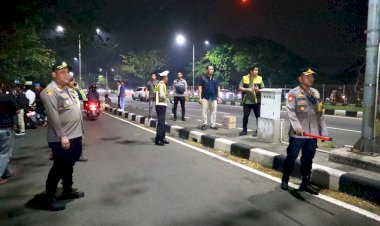 Malam-Pergantian-Tahun-Polres-Pelabuhan-Tanjungperak-Tindak-Puluhan-Knalpot-Brong-di-Suramadu