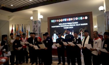 Polres-Madiun-Kota-Dukung-Deklarasi-Pemilu-Damai-Paguyuban-Pencak-Silat-Madiun