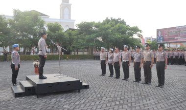 53-Anggota-Polresta-Sidoarjo-Dapat-Kado-Kenaikan-Pangkat-di-Hari-Bhayangkara-Ke-78