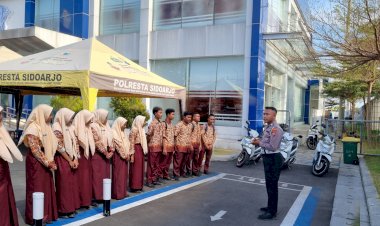 Pelajar-SMA-dapatkan-Edukasi-Pembuatan-SIM