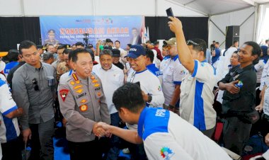 Kapolri-Apresiasi-Buruh-dan-Pengusaha-Duduk-Bersama-Bahas-RUU-Ciptaker