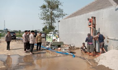 Polres-Kediri-Bangun-Sumur-Bor-di-Yayasan-Yatim-Dhuafa,-Atasi-Krisis-Air-Bersih-di-Musim-Kemarau
