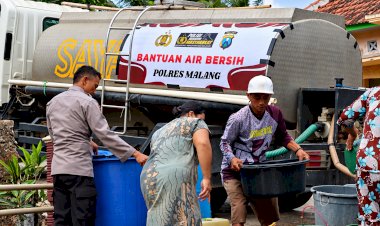 Tanggap-Darurat-Kekeringan,-Polres-Malang-Pasok-35-Ribu-Liter-Air-Bersih-ke-Dua-Kecamatan