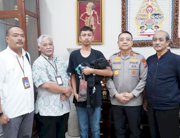 Aksi di Depan Mapolda DIY Telah Kondusif 3 Mahasiswa Yang diamankan Diserahkan Ke Pihak Rektorat