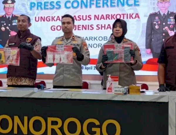 Polres Ponorogo Amankan Pengedar Narkoba Asal Madiun, Sita 301 Gram Sabu