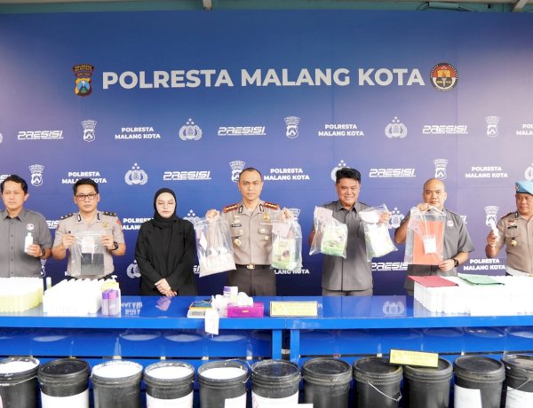 Polresta Malang Kota Amankan Dua Kurir Jaringan Aceh Sita 3,2 Kg Sabu dan 2.480 Butir Ekstasi