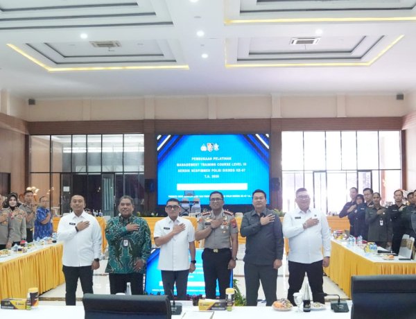 Studi Lingkungan Sespimmen Polri Dikreg ke-67 di Polresta Sidoarjo, Bahas Tantangan Kepemimpinan dan Pemberdayaan UMKM