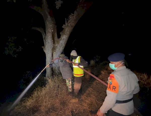 Polres Malang Terapkan Metode Sekat Jalur di Pos Jemplang, Cegah Api Karhutla Bromo Meluas