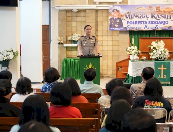 Sidoarjo Akrab Seiman  Minggu Kasih Bersama Kapolresta Sidoarjo di GKI
