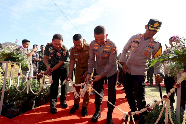 Sambut Hari Bhayangkara ke – 78 Kapolda Jatim Resmikan Sumur Air Dalam di Ponorogo