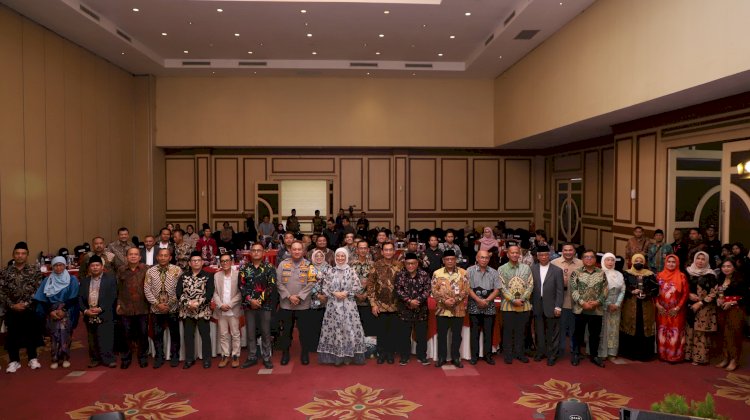 Anugerah TIMES Indonesia 2024, Mantan Kapolresta Banyuwangi Kombes Pol Nanang Haryono Raih “Man of The Year Malang Raya”