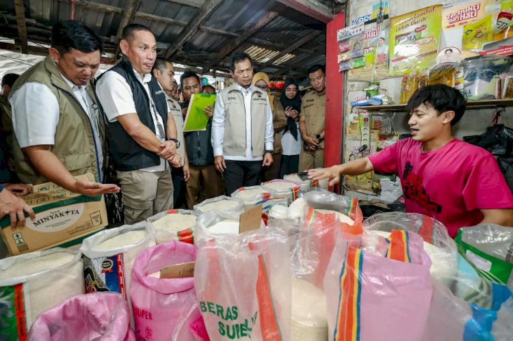 Satgas Pangan Polda Jatim Sidak Pasar Pucang, Usut Beras Premium di Atas HET